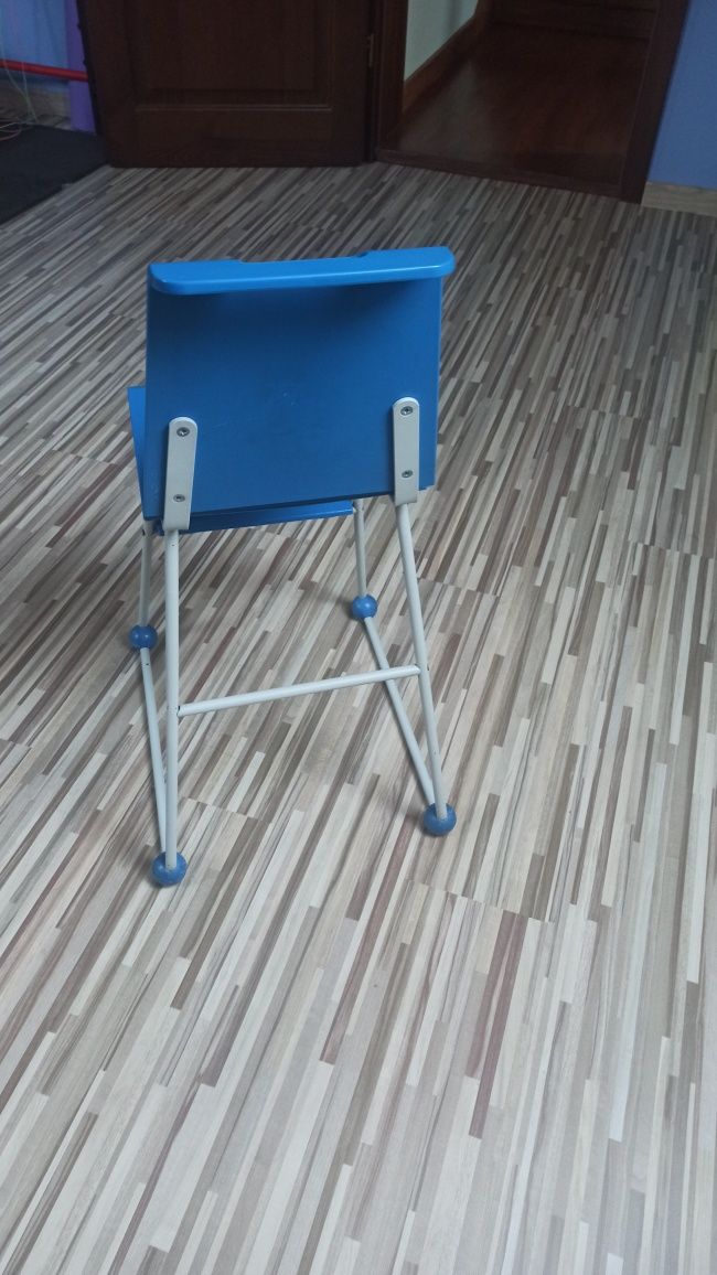 Krzesło IKEA dla młodszych dzieci wyższe do biurka