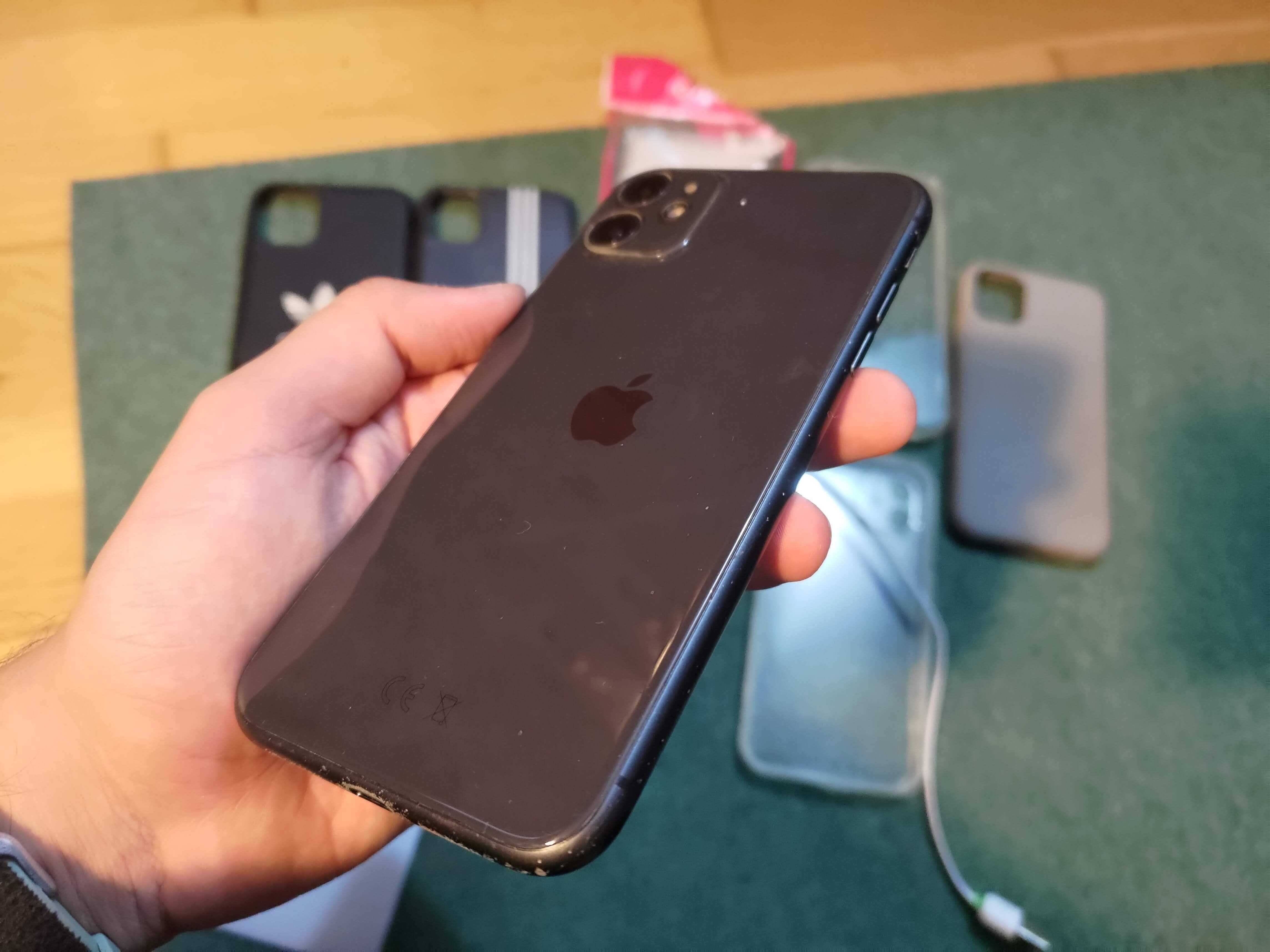 APPLE iPhone 11, 64GB Desbloqueado (Incluí: 6 Capas + Película Vidro)