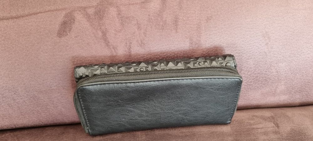 Portfel damski czarny , czerwony dwa w cenie jednego!