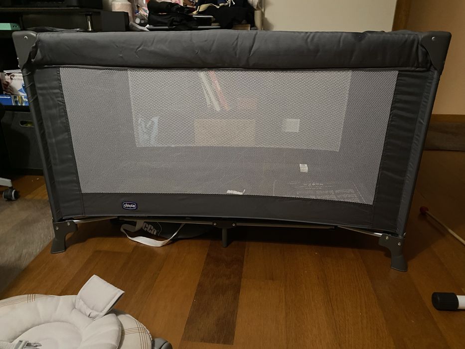 Conjunto: Cama de viagem goodnight Chicco + colchão chicco