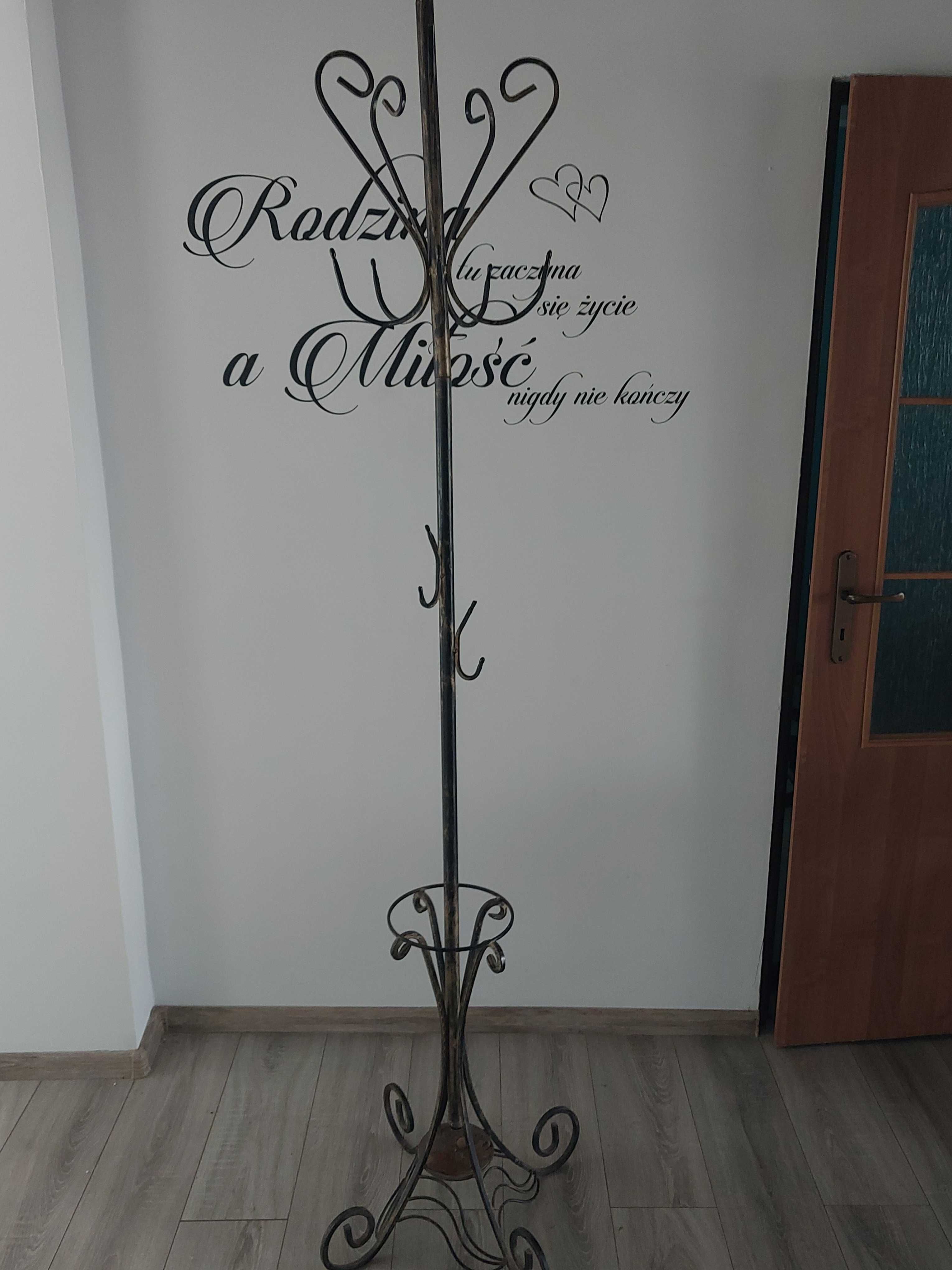 Spszedam metalowy wieszak