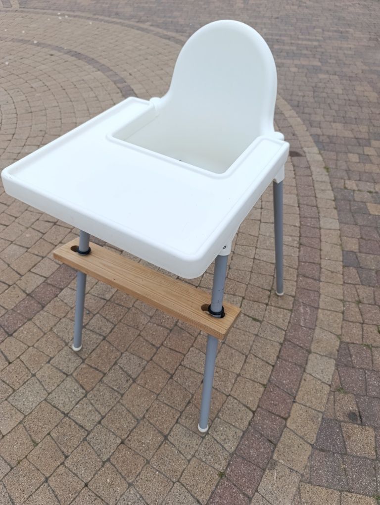 Krzesełko Ikea z podnóżkiem