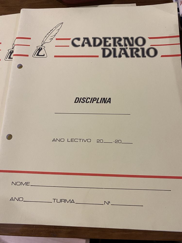 4 cadernos diários anos 80/90 - sem linhas
