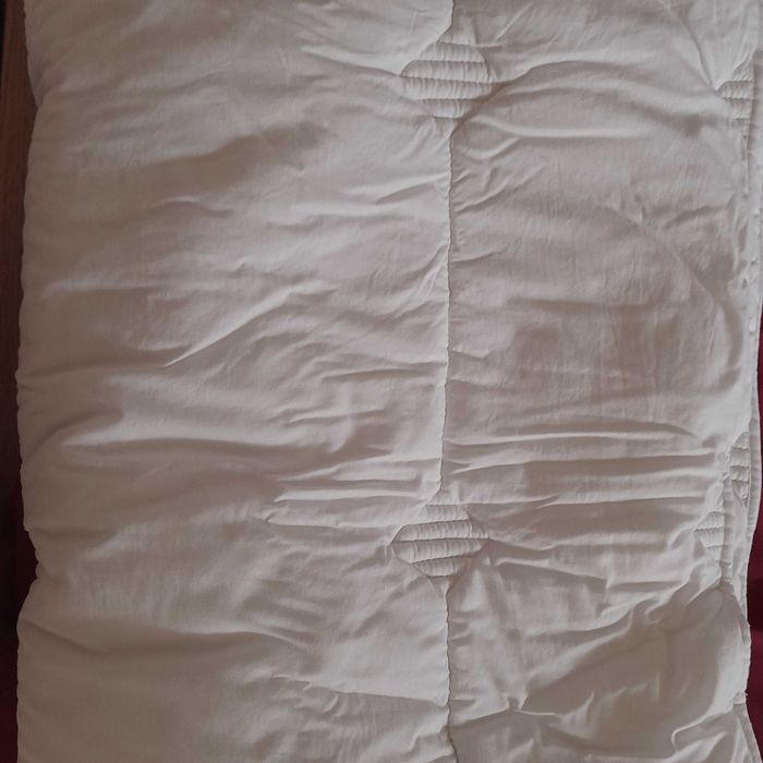 Bonito Berço + colchão + Roupa e Acessórios de Berço!!!