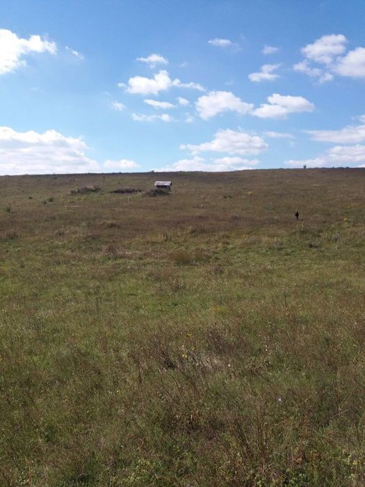 Земельна ділянка з гарним краєвидом