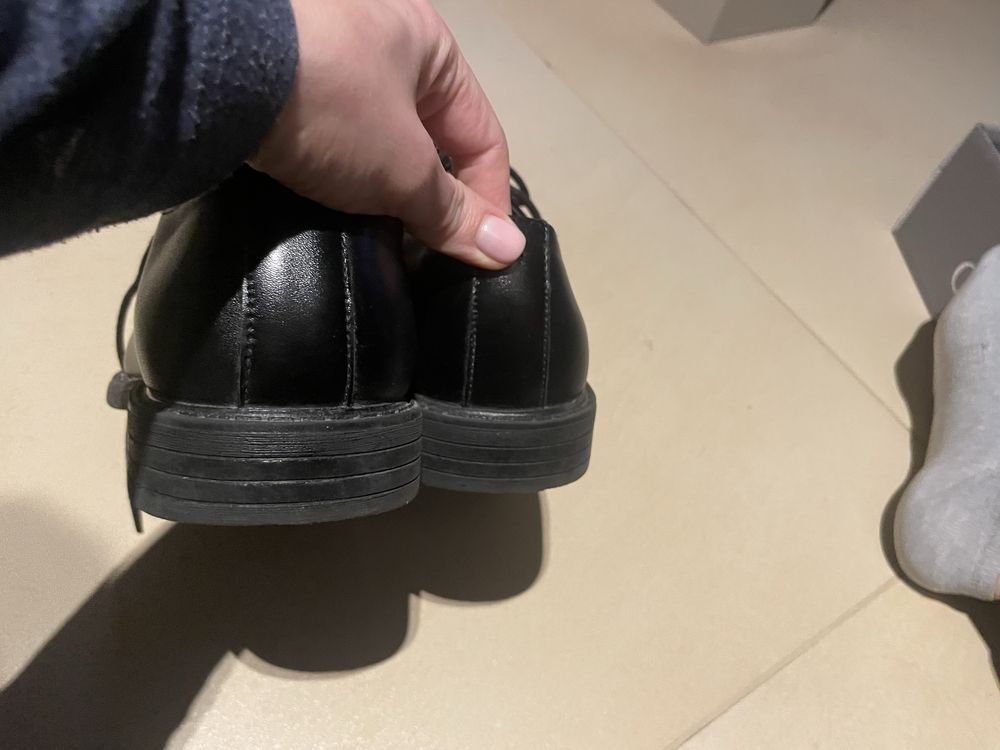 Buty wizytowe ottimo rozm 39