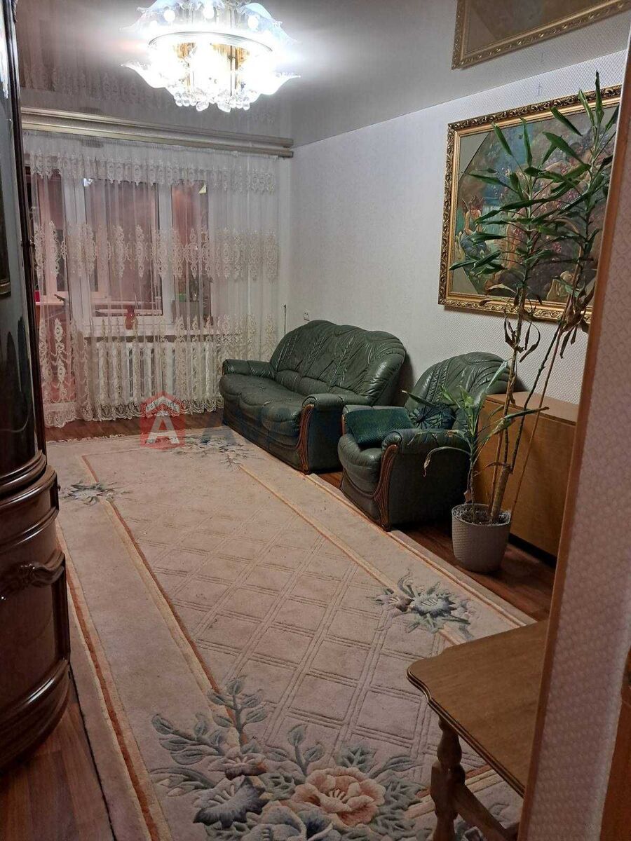 Продам 2-х комнатную квартиру на Калиновой