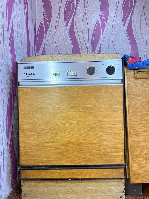 Посудомийна машина Miele AUTOMATIC G 7700