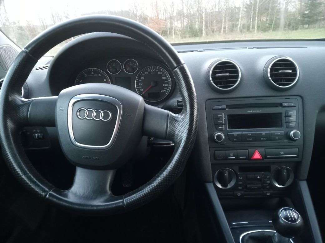 Audi A 3 1 4 Benzyna  Bezwypadkowy  Klimatronik