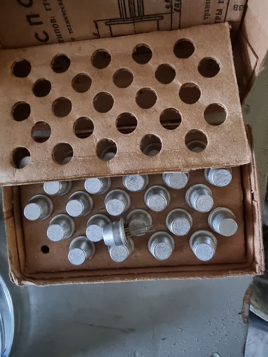 Транзисторы ГТ403 Новые. СССР.