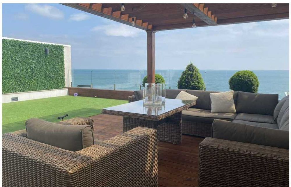 Высокотехнологичный современный дом 1-я линия моря Аркадия