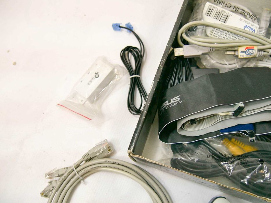 Kable ładowarki złączki zasilacze opcja paczki