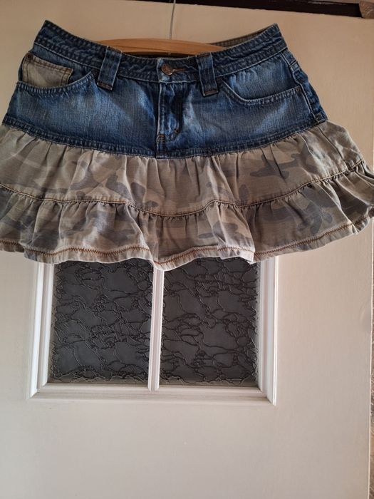 Spódnica jeansowa z falbanką