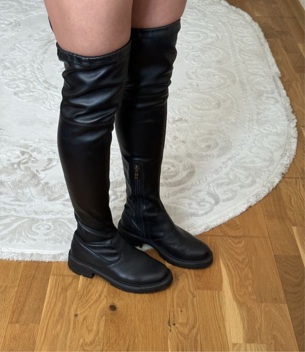 Шкіряні, чорні ботфорди 37 розмір