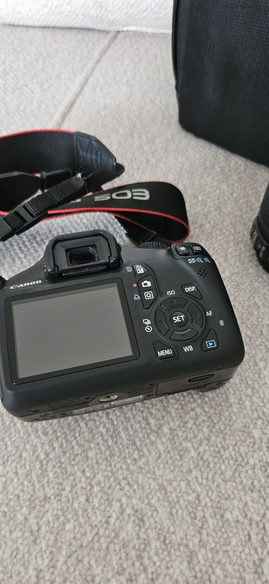 Canon Eos 1100D + Canon EFS 18-55 mm + Canon EFS 55-250 mm