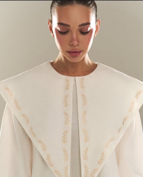 Сукня Cher17 з коміром