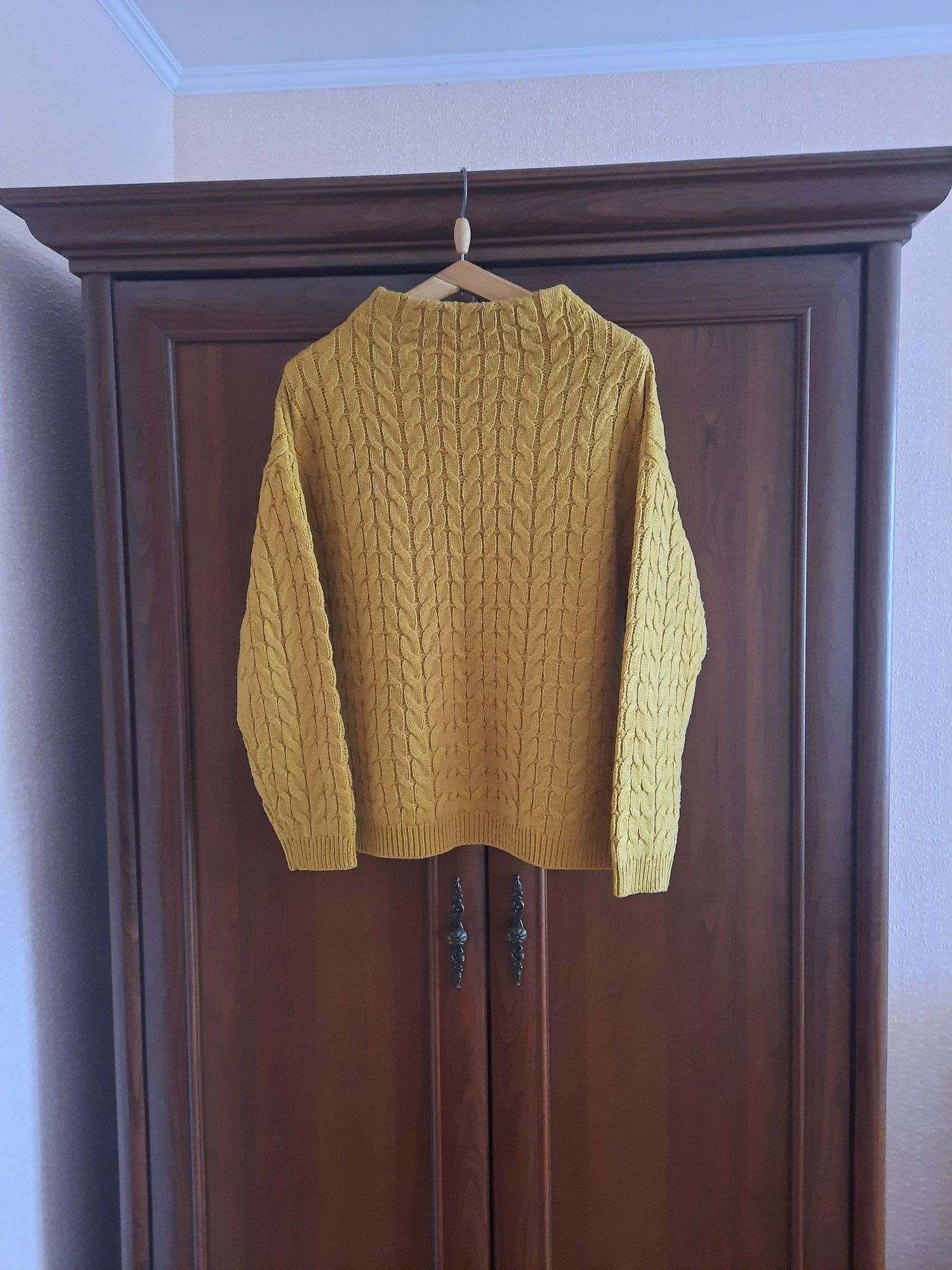 Свитер женский MNG