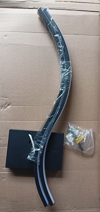 Nowe lampy ścienne 2 sztuki ,LED 27w ,czarne 3000K ciepłe białe 80cm