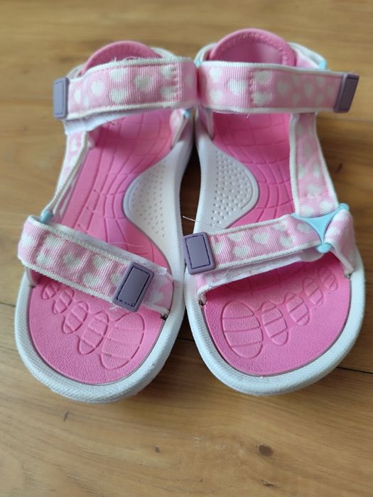 Sandaly dla dziewczynki 35