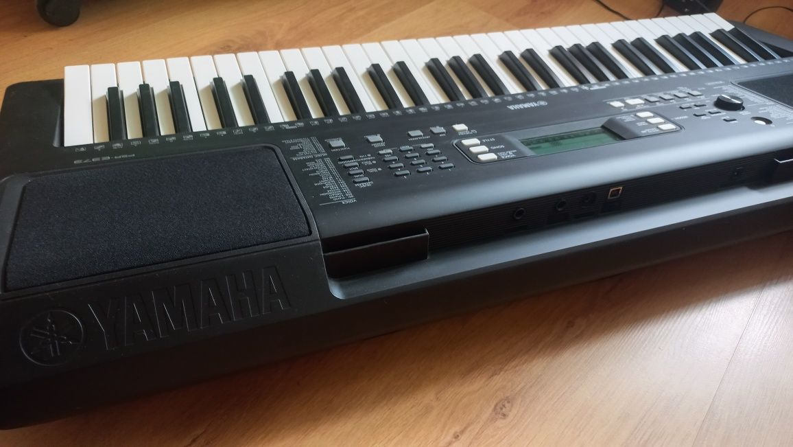 Yamaha psr e373 синтезатор