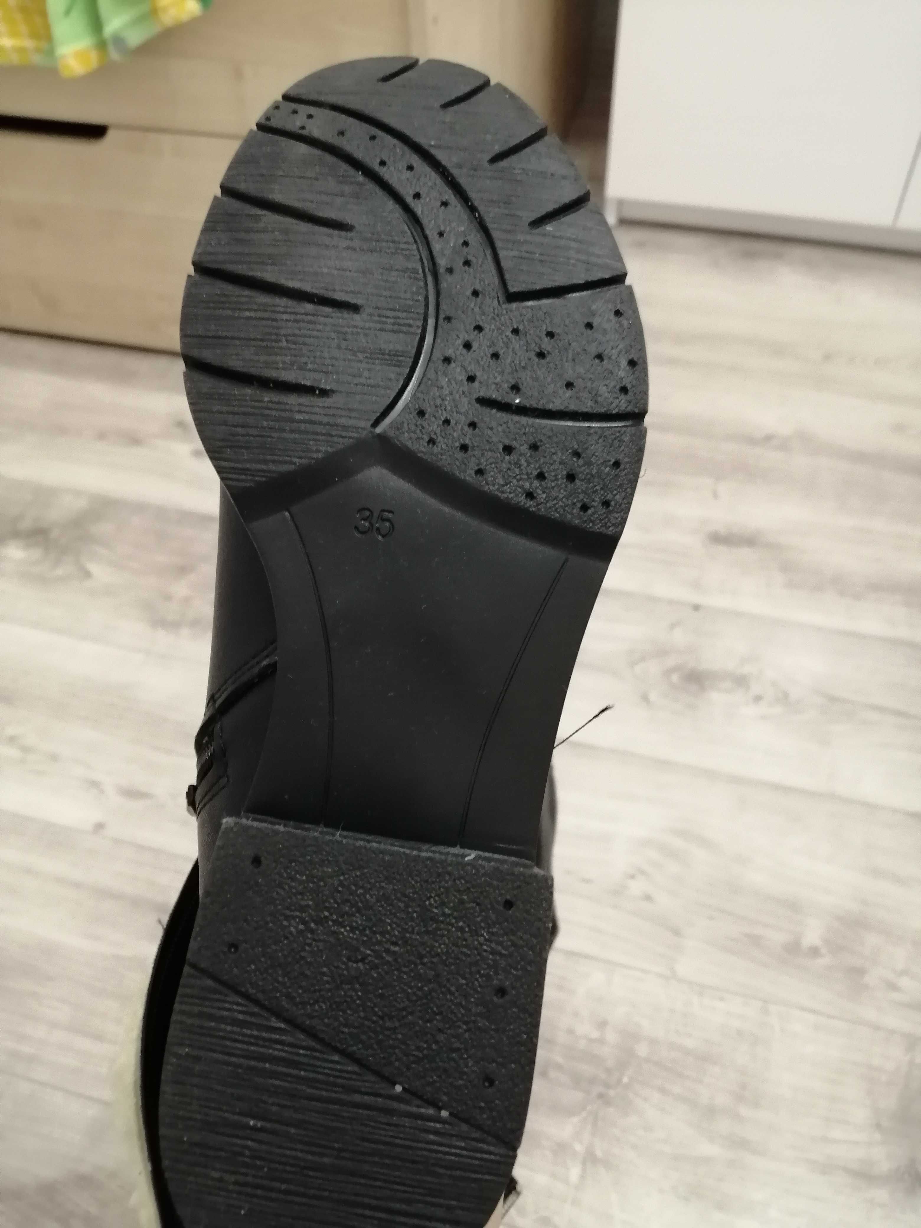 Buty.     zimowe