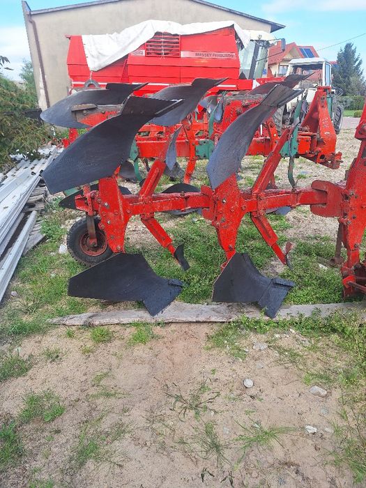 Gregoire Besson 3 pług obrotowy kverneland 3 4 5