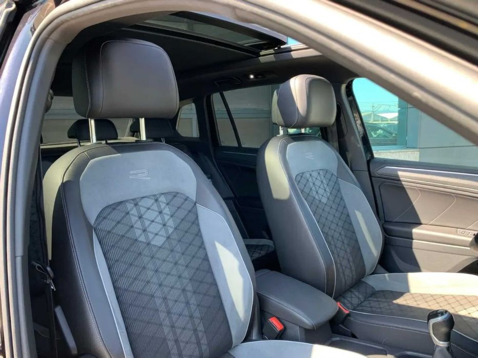 Volkswagen Tiguan R-Line      2022