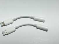 Адаптер Apple Lightning to 3.5 mm Jack A1749