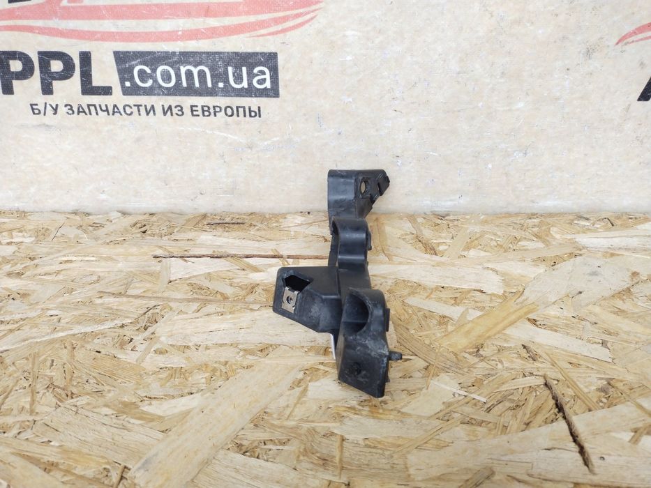 Ford Transit Connect II Mk2 12-18 Кронштейн бампера переднего правый