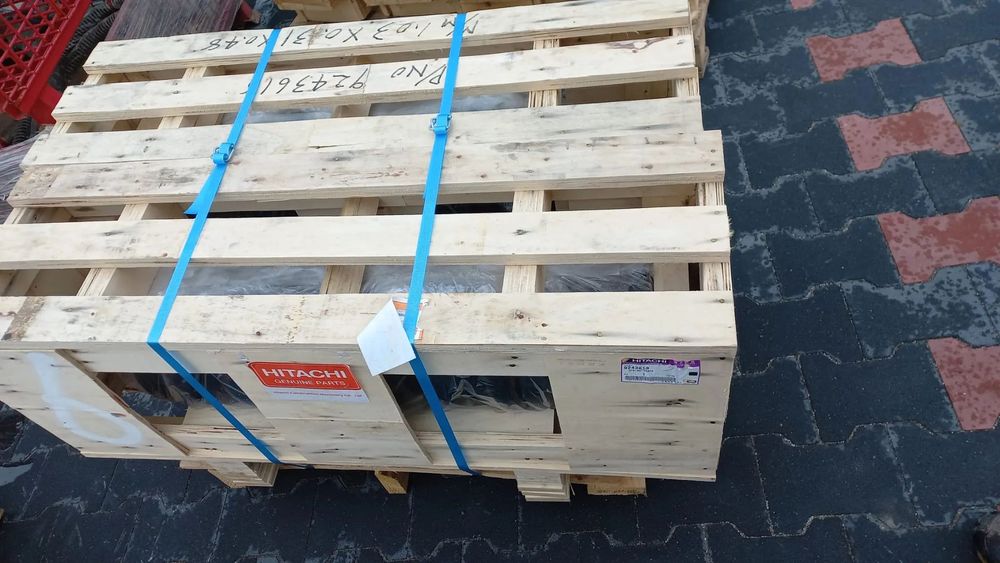 Napinacz gąsienicy 9243618 hitachi zx270-3 ZX280LC-3  NOWY ORYGINAŁ