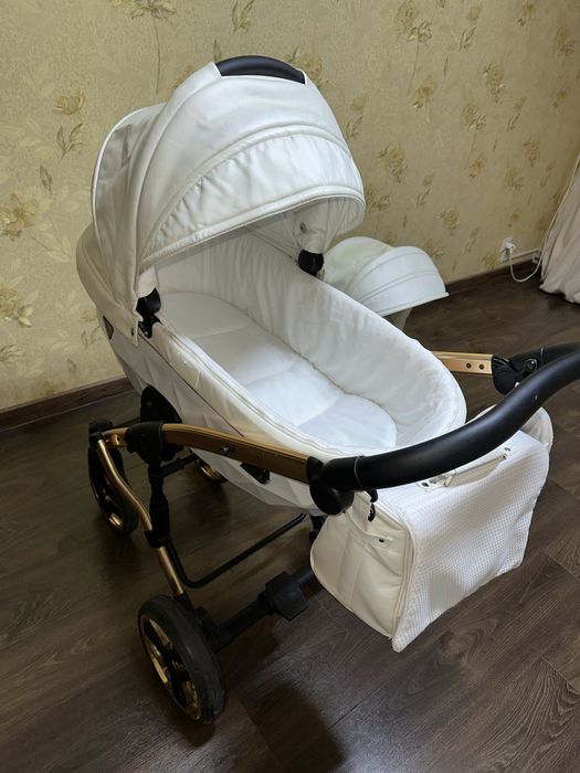 коляска 2 в 1 Junama Diamond