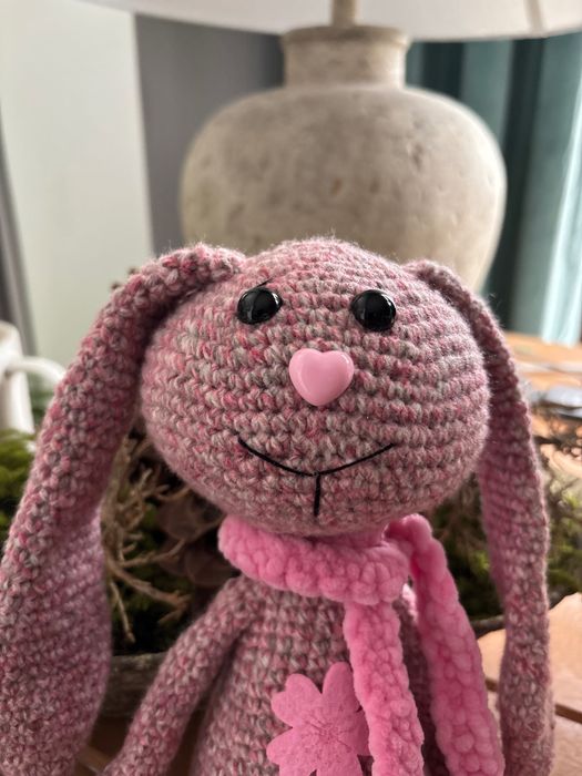 Króliczek z kwiatuszkiem hand made