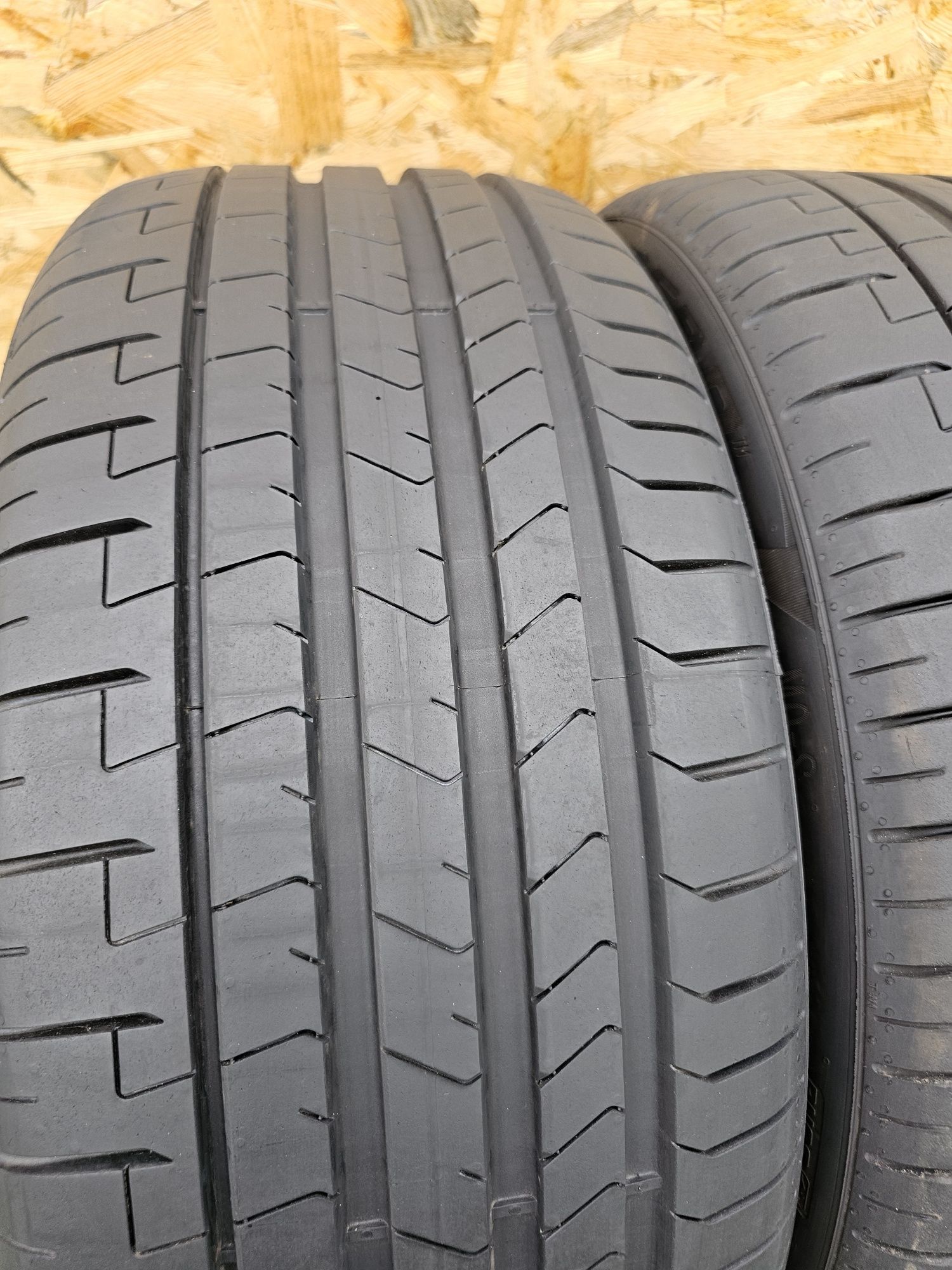BDB Stan!!  6,7mm. 255/40 r20 Pirelli P Zero. 23/24