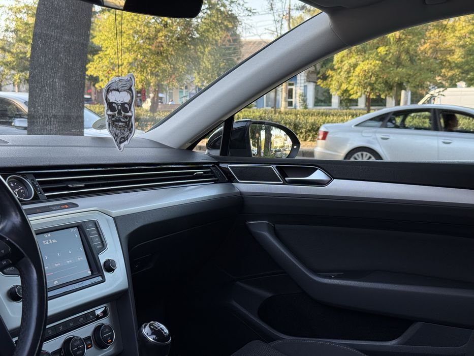 Volksawagen Passat 2015 год, 1.6 дизель, механика