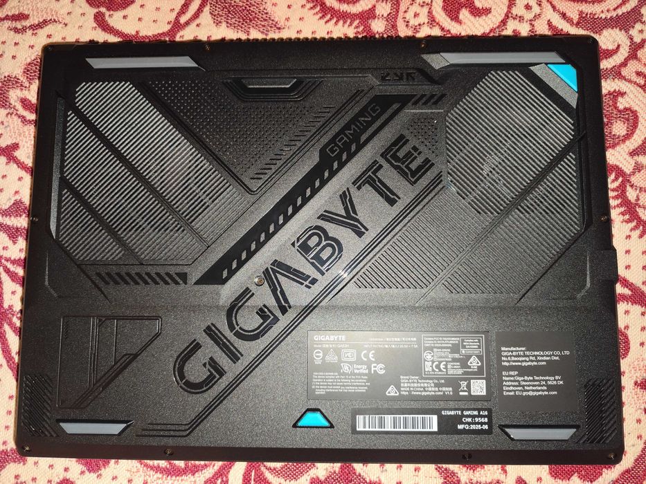 Gigabyte Gaming A16 - RTX 5060 / Ryzen 7 / 32GB RAM / 1TB *COMO NOVO*