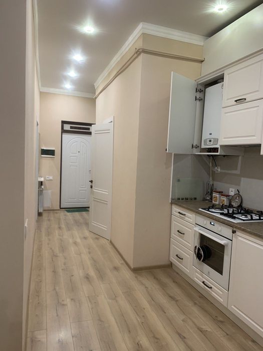 Центр! 3-к. квартира с ремонтом, мебелью и ДВУХКОНТУРНЫМ КОТЛОМ.