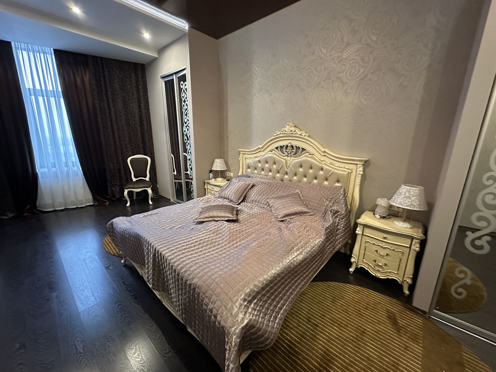 Продам шикарную 4к видовую квартиру в Центре. Карла Маркса/ЯВОРНИЦКОГО