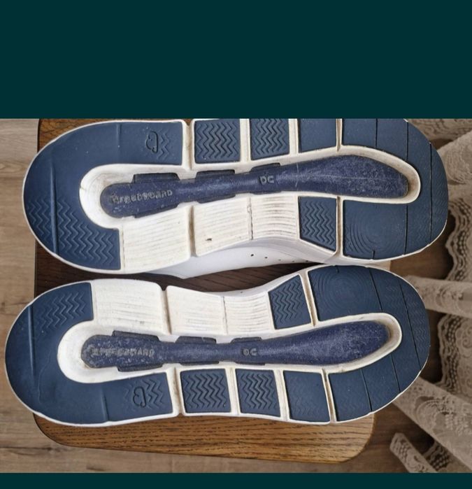 Кроссовки   43р.