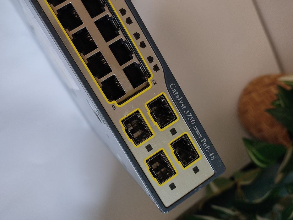 Комутатори Cisco Catalyst 3750