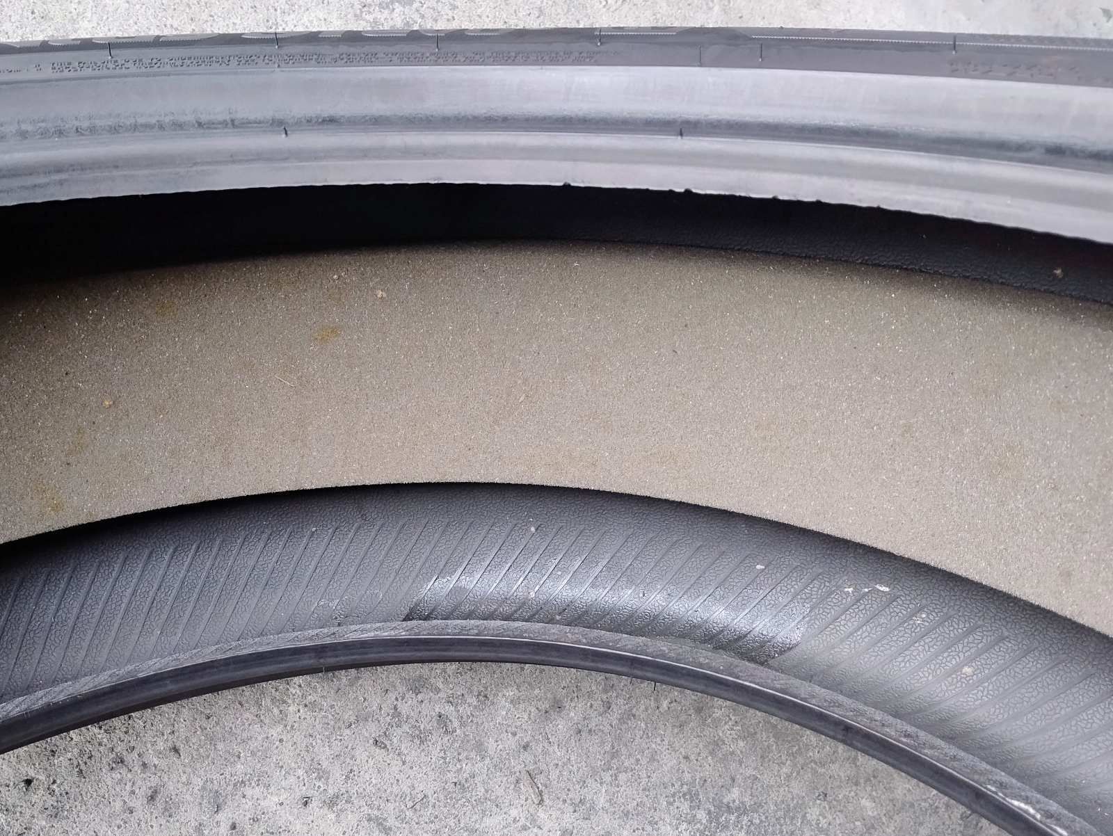 Шини літні R19 255/45 Hankook Ventus S1 Evo3 EV