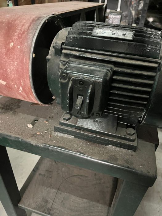 Lixadeira cinta industrial