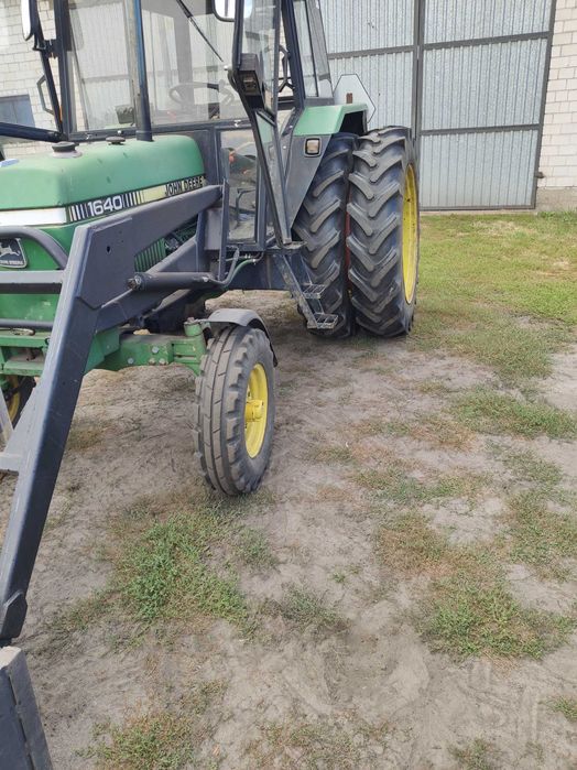 John Deere 1640 ładowacz koła bliźniaki