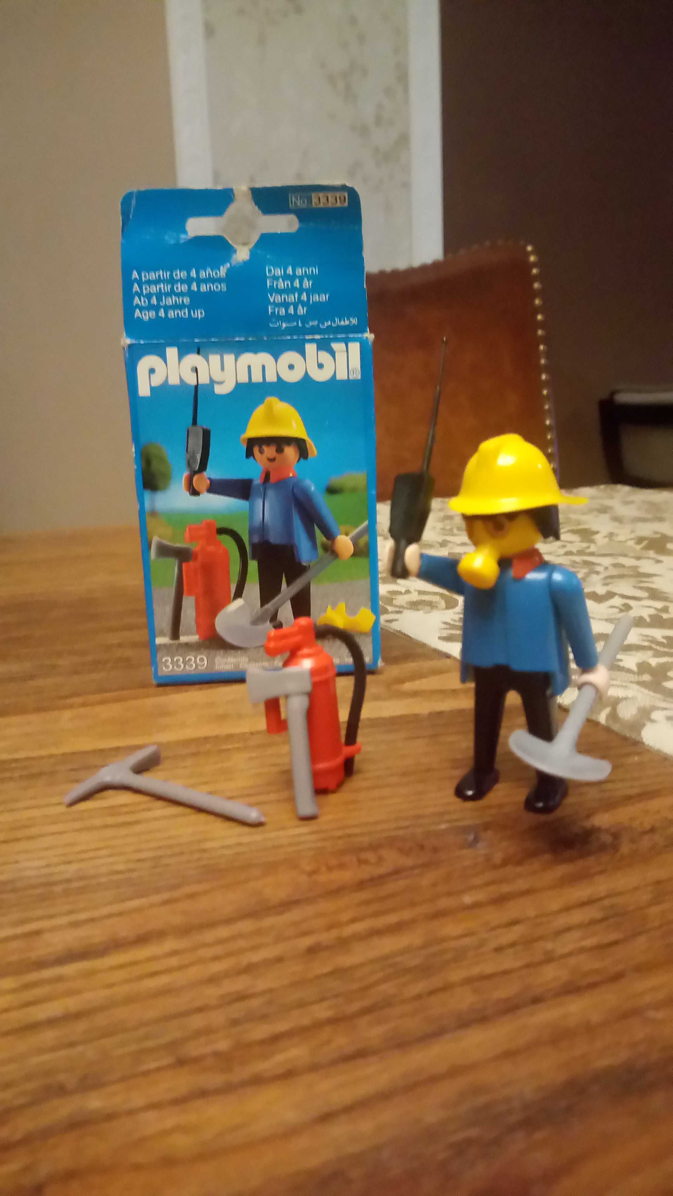 Playmobil 3339 - Bombeiro - (1974)