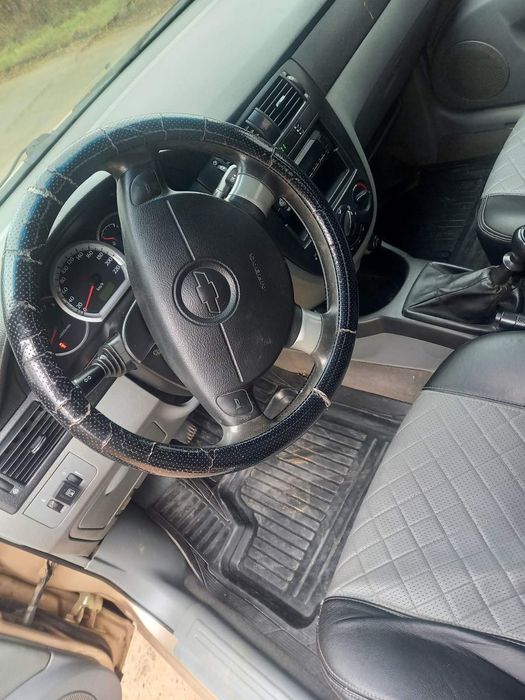 Продам авто Chevrolet Lacetti в хорошем состоянии.