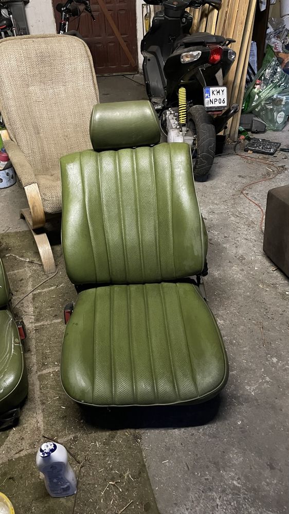 Fotele przednie z mercedesa w123 (beczki)