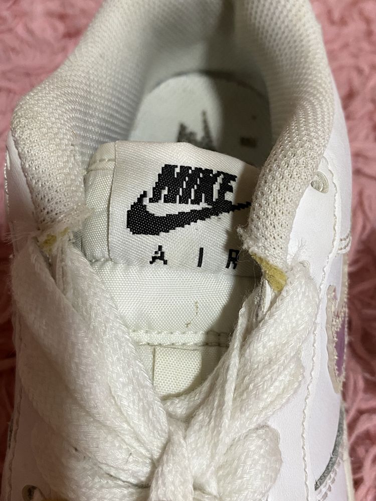 Nike Air Force 1