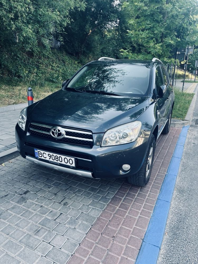 Продам Toyota Rav4 2008р 2.2д