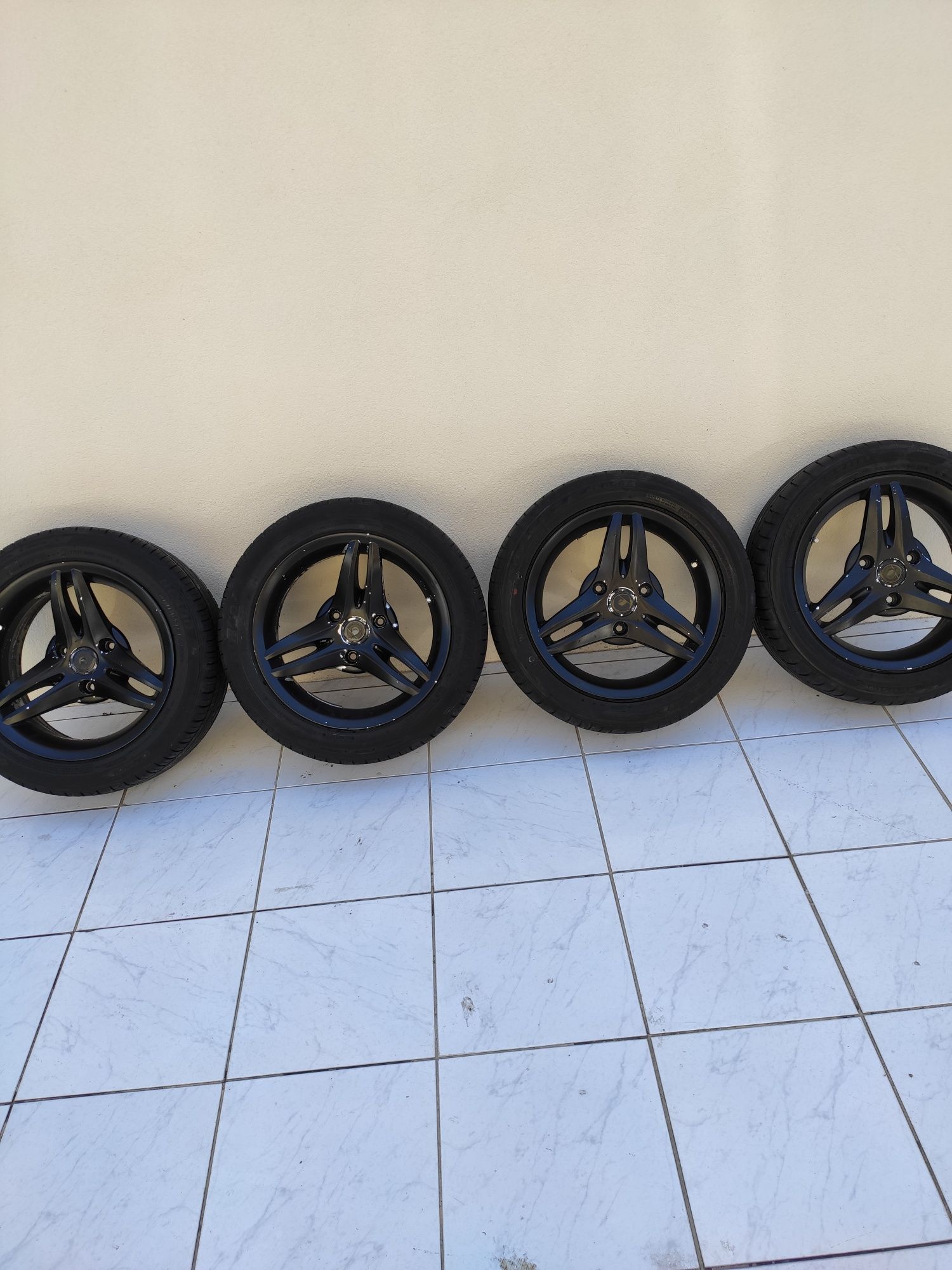 Jantes 15 Smart com pneus praticamente novos