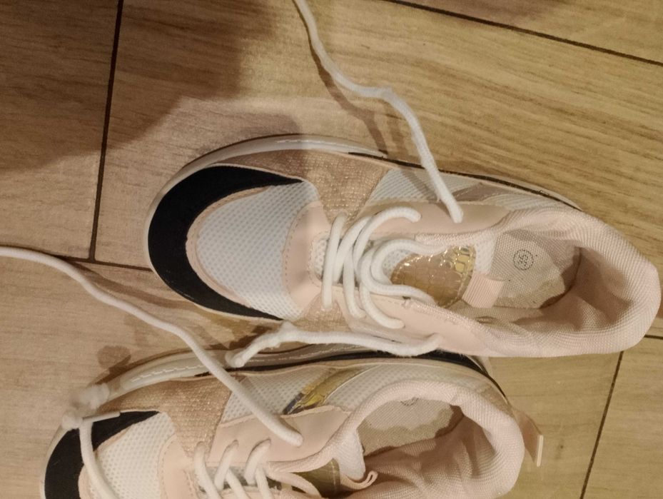 Buty adidasy dla dziewczynki