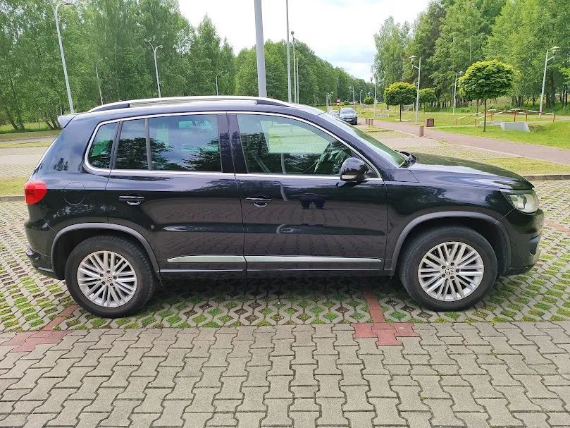 Volkswagen Tiguan VW TIGUAN w najbogatszej wersji wyposażenia R-line